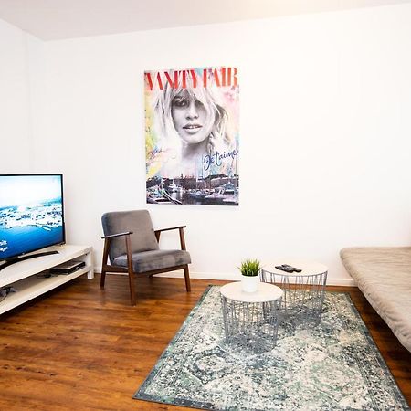 Moderne 2-Zimmer Wohnung! Wlan Und Netflix Inklusive! Zentral Gelegen In Der Historischen Altstadt! 施塔德 外观 照片