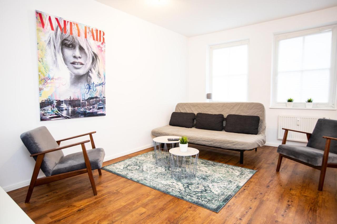 Moderne 2-Zimmer Wohnung! Wlan Und Netflix Inklusive! Zentral Gelegen In Der Historischen Altstadt! 施塔德 外观 照片