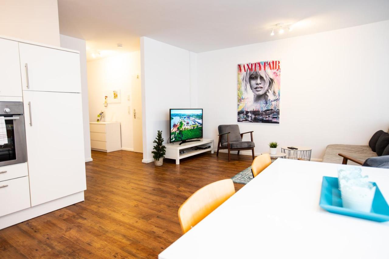Moderne 2-Zimmer Wohnung! Wlan Und Netflix Inklusive! Zentral Gelegen In Der Historischen Altstadt! 施塔德 外观 照片