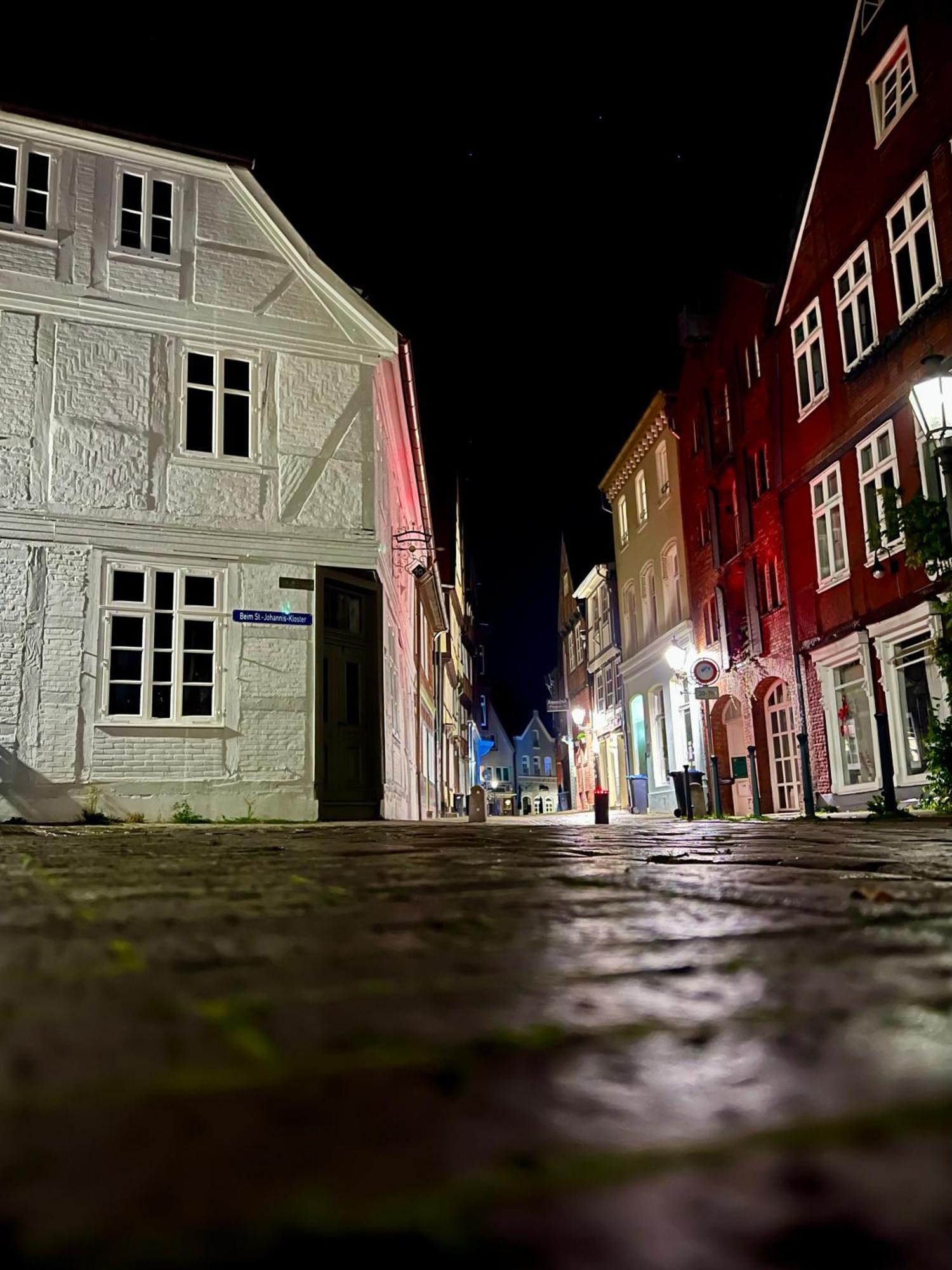 Moderne 2-Zimmer Wohnung! Wlan Und Netflix Inklusive! Zentral Gelegen In Der Historischen Altstadt! 施塔德 外观 照片