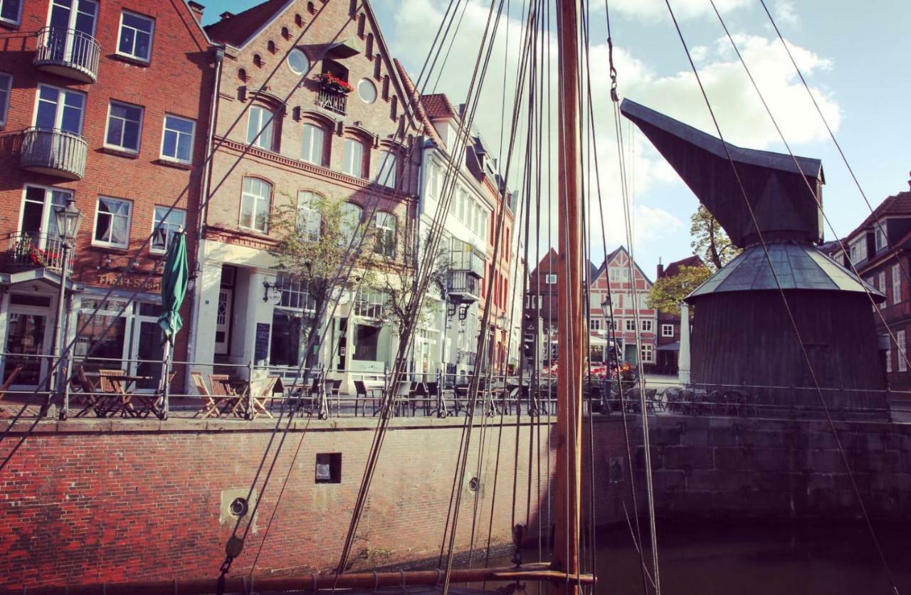 Moderne 2-Zimmer Wohnung! Wlan Und Netflix Inklusive! Zentral Gelegen In Der Historischen Altstadt! 施塔德 外观 照片